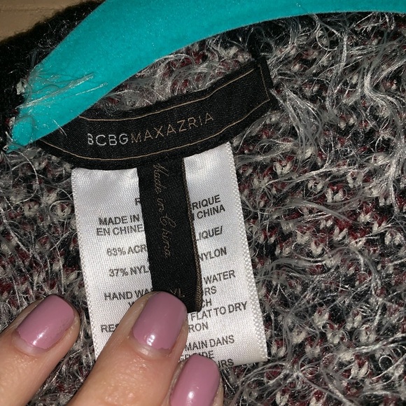 Sparkly Shaw - Picture 2 of 7